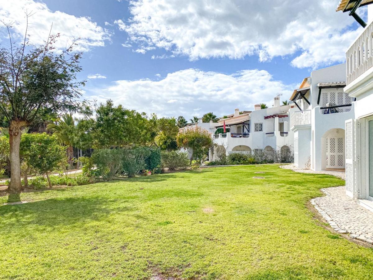 Lovely Apartment In Albufeira 2Bd 250M Beach Ocean View And Ac Wi-Fi Pool Exteriör bild